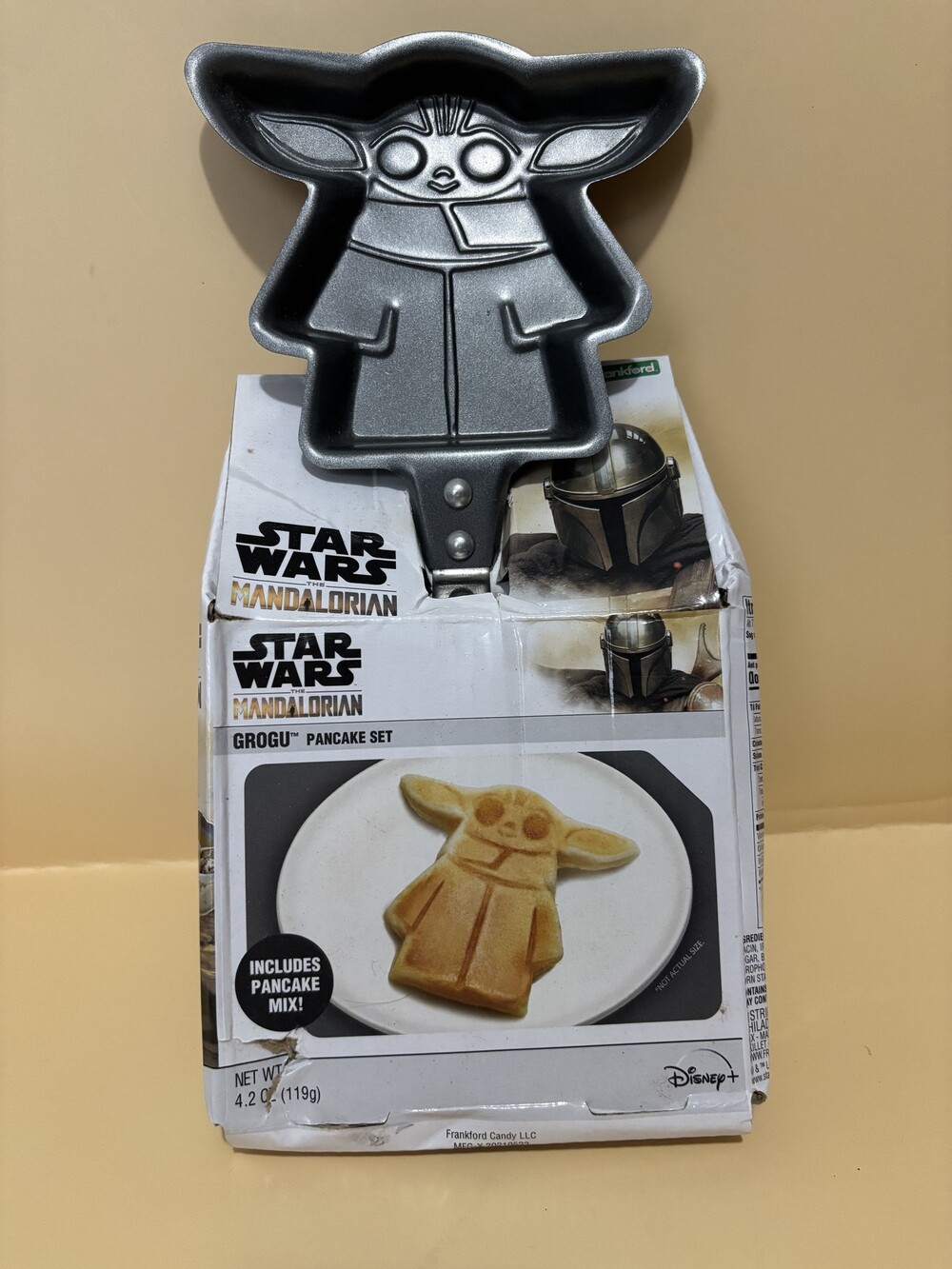 Star Wars The Mandalorian Grogu Pancake Set Skillet with Mix